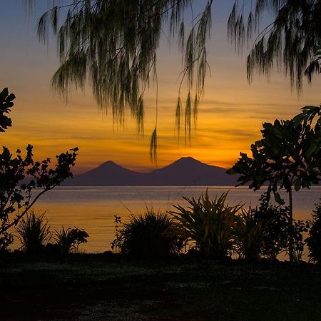 Walindi Plantation Resort Kimbe Buitenkant foto