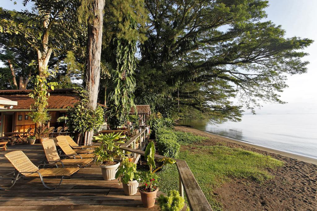Walindi Plantation Resort Kimbe Buitenkant foto